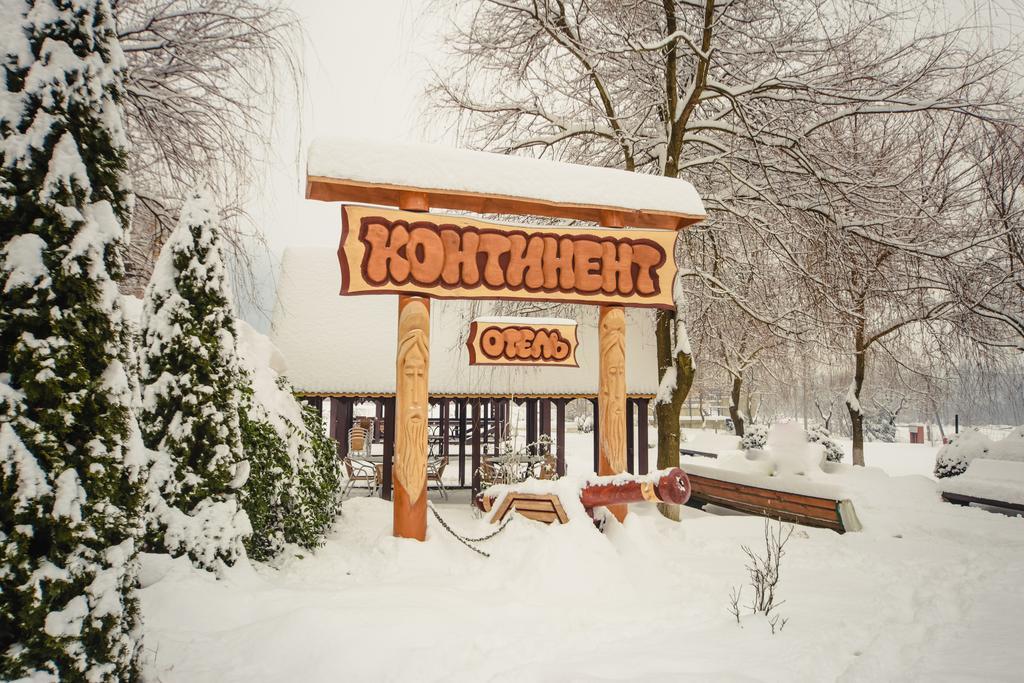 Hotel Continent Polyana  Bagian luar foto
